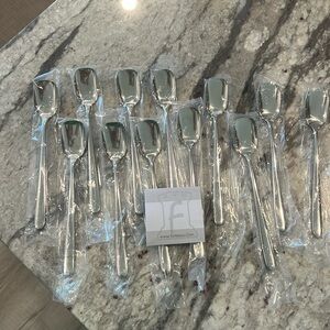 Set of 12 new Fortessa Grand City dessert🍨spoons.NEW